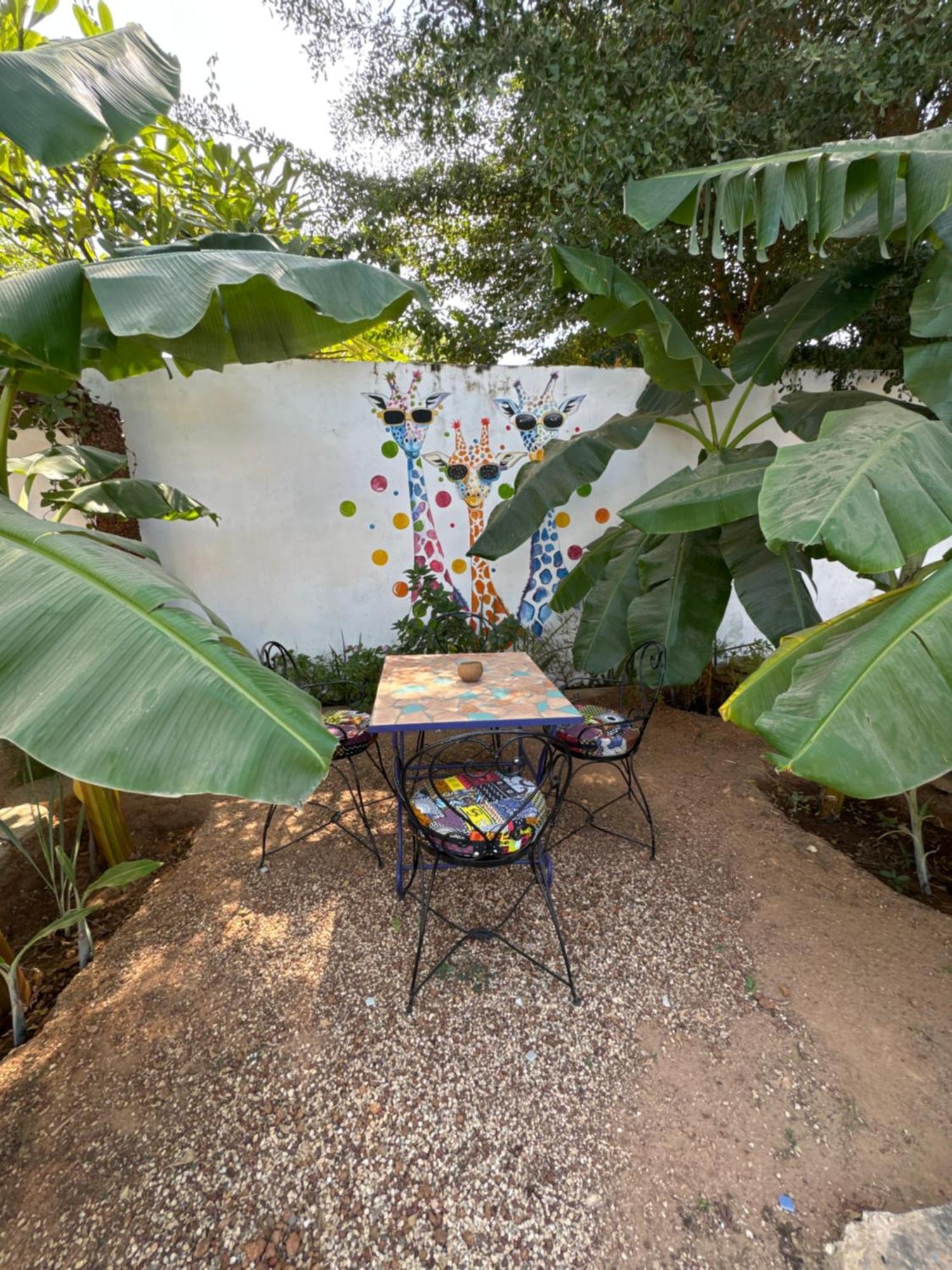 Kayzen House Hotel Ngaparou Buitenkant foto